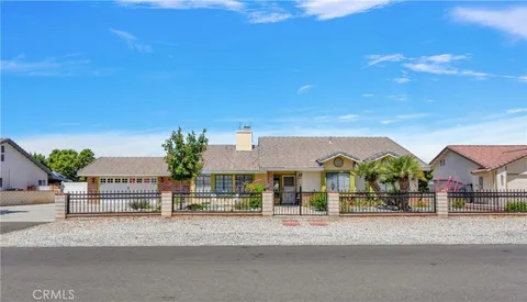 13410 Ivanpah Road, Apple Valley, CA 92308