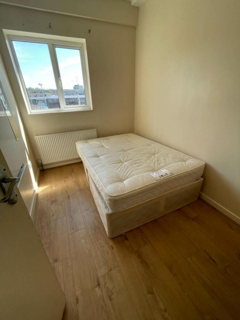 Additional image 8 of Bishops Rise, Hatfield