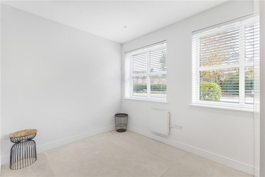 Additional image 9 of Great North Road, Hatfield, Hertfordshire, AL9