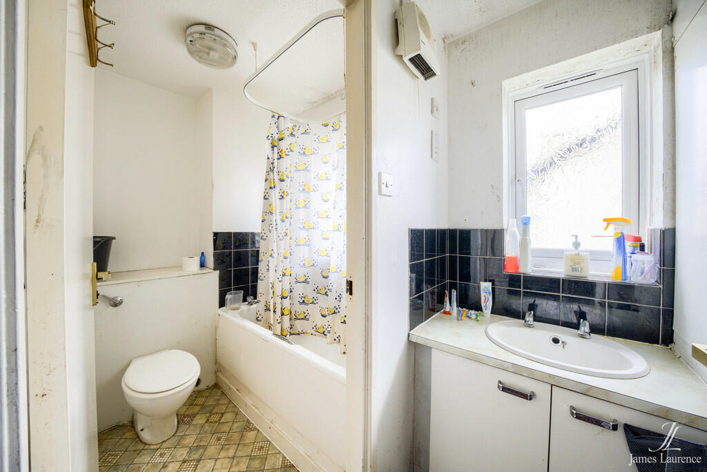 Additional image 5 of The Lindens, York Road