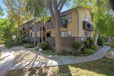 7300 Corbin Avenue Unit G, Reseda, CA 91335
