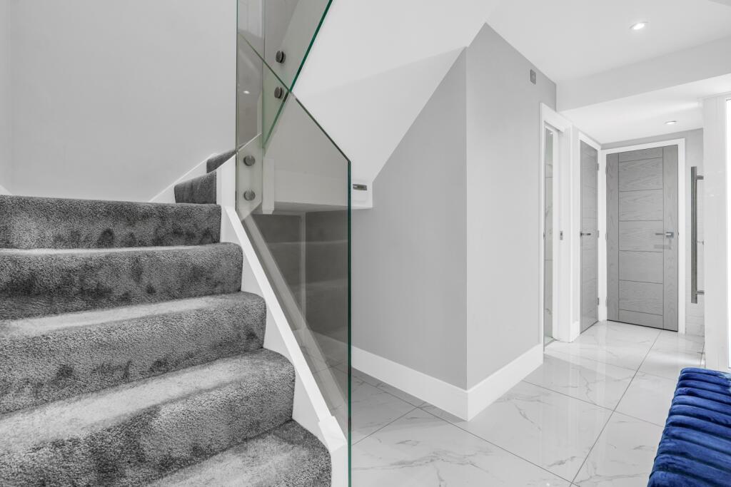 Additional image 9 of Broomhills, Welwyn Garden City, Hertfordshire, AL7