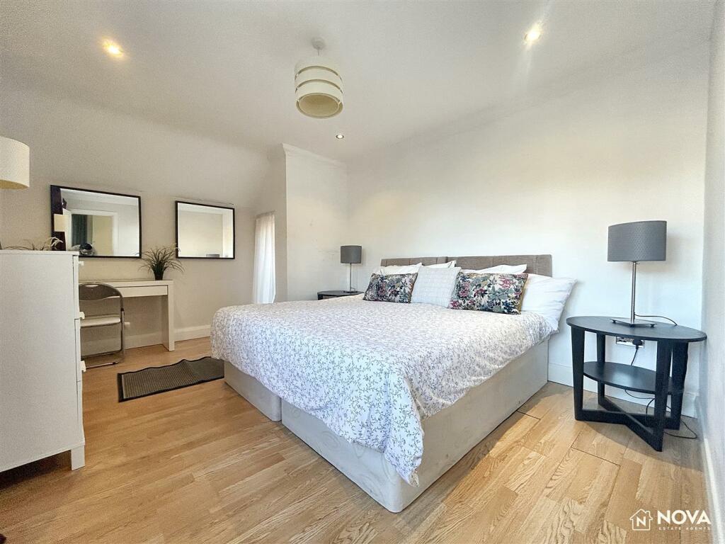 Additional image 19 of Ridge Avenue, Harpenden