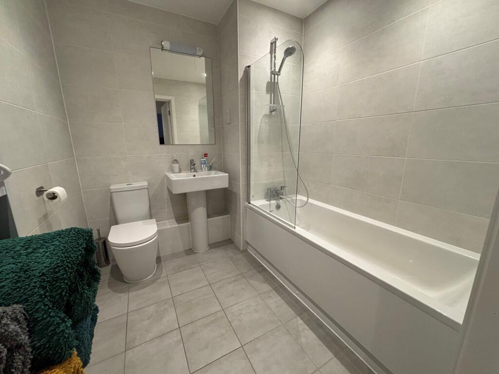 Additional image 7 of High Street, London Colney, AL2