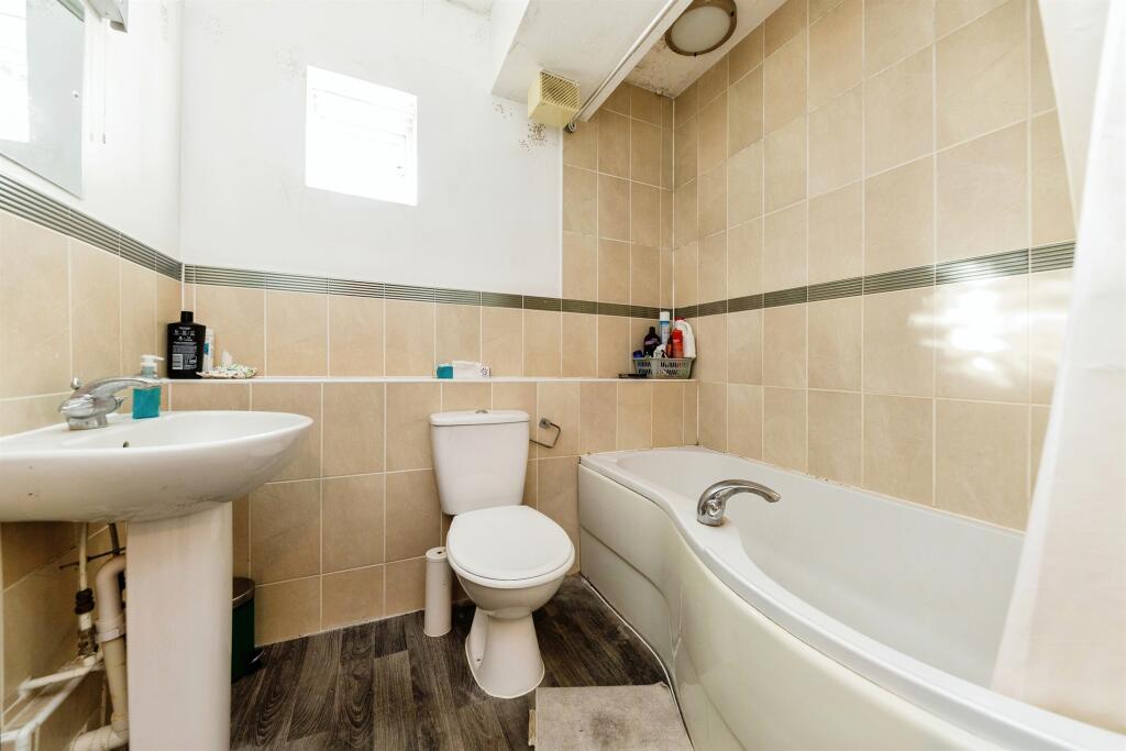 Additional image 12 of Dragon Road, Hatfield