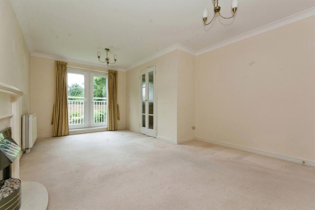 Additional image 8 of Stratford Road, Hall Green, Birmingham