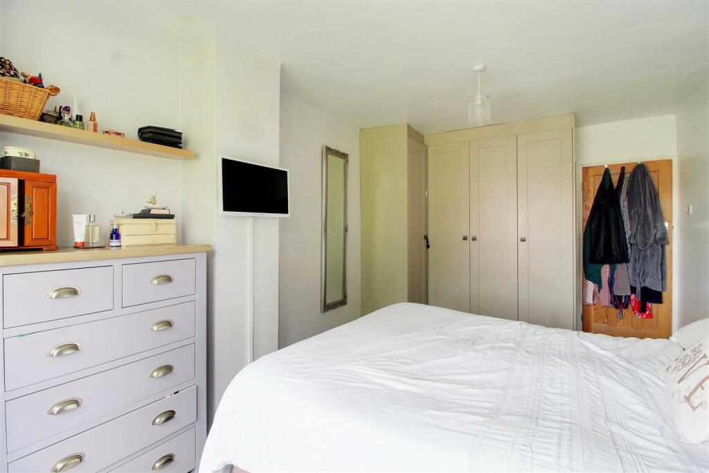 Additional image 7 of Tollgate Road, Colney Heath