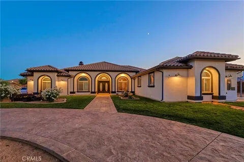 7381 Cygnet Road, Phelan, CA 92371