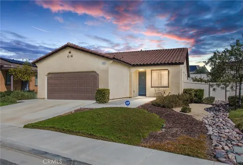 1562 Triton Lane, Beaumont, CA 92223