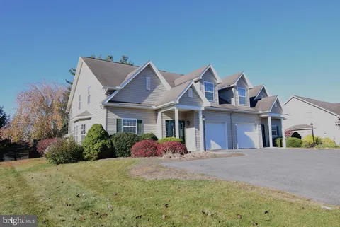 401 Stony Pointe Drive, Bellefonte, PA 16823