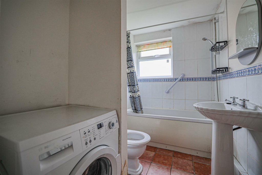 Additional image 11 of Cravells Road, Harpenden, AL5