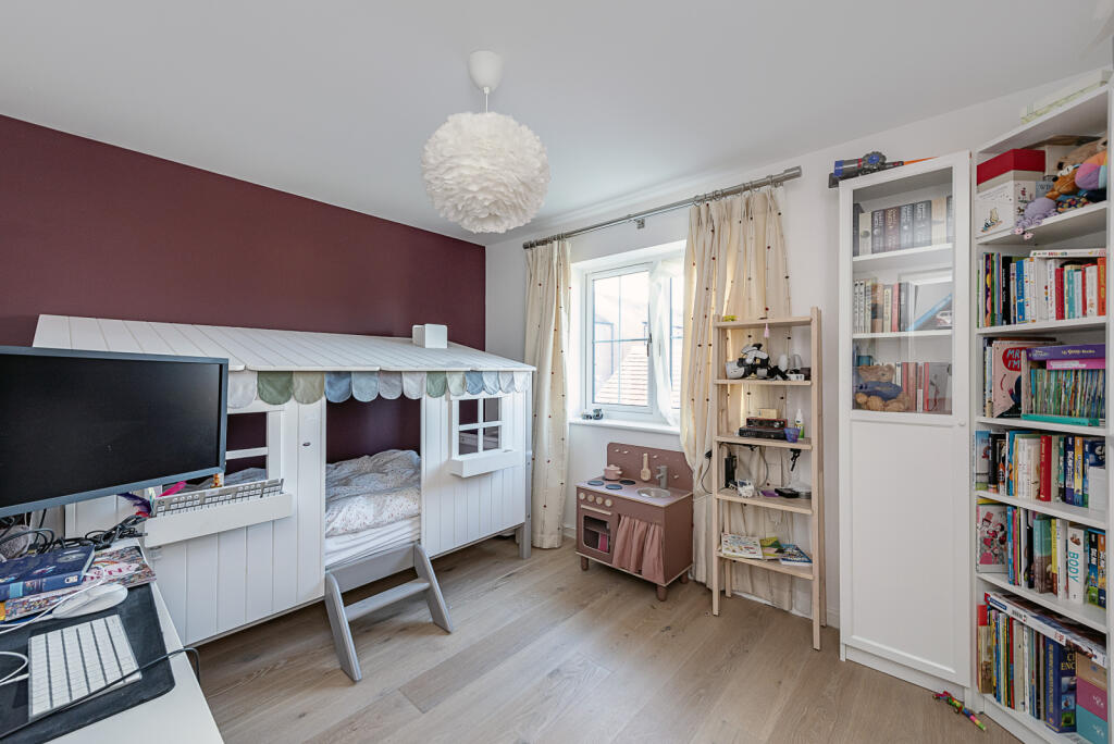 Additional image 7 of Kestrel Way, St. Albans, Hertfordshire, AL4