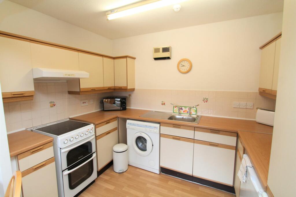 Additional image 5 of Ashley Court, Hatfield, AL10