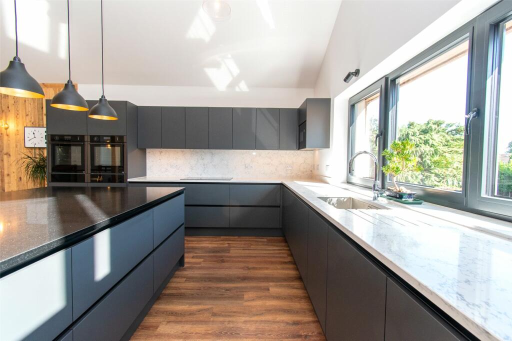 Additional image 9 of Park Street Lane, Park Street, St. Albans, Hertfordshire, AL2