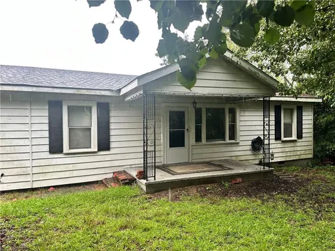 54 Hwy 165, Phenix City, AL 36869