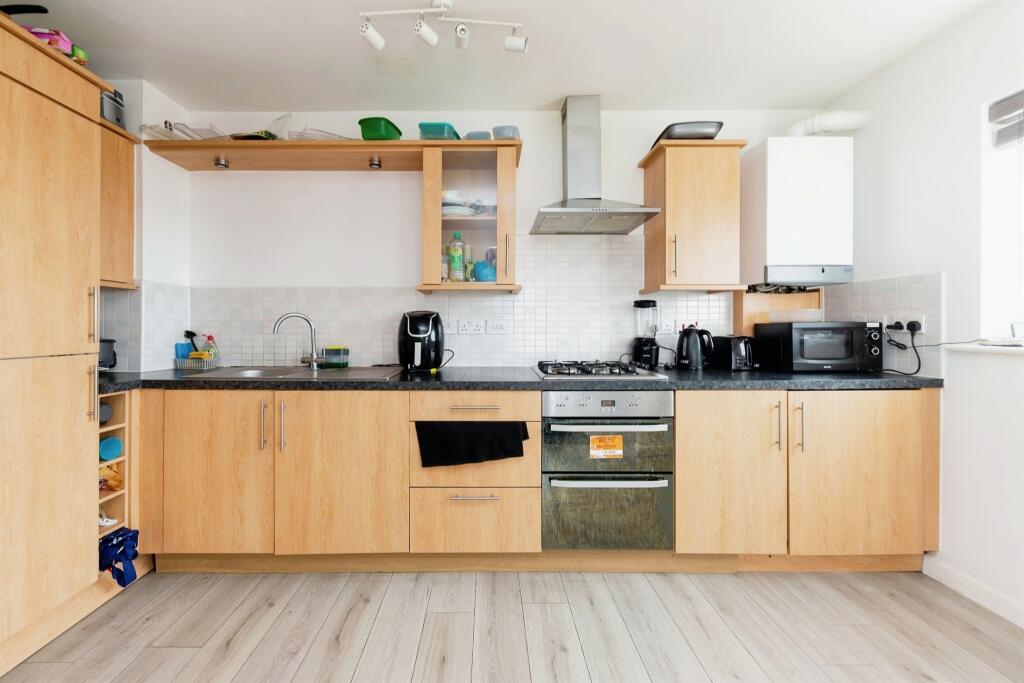 Additional image 6 of Dragon Road, Hatfield