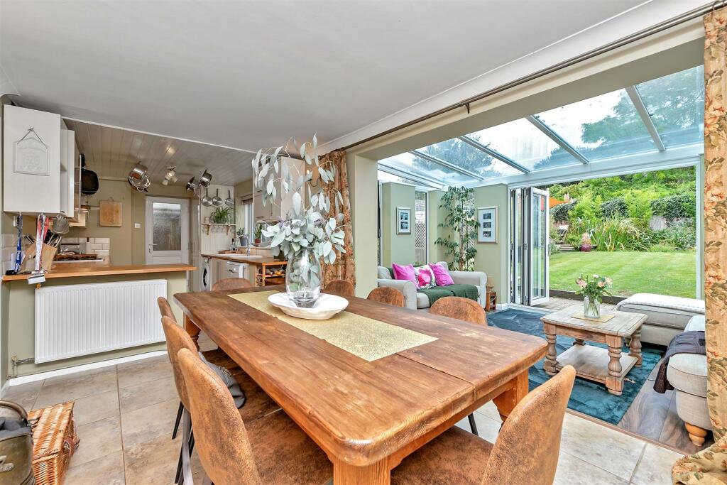 Additional image 11 of Roe Green Close, Hatfield