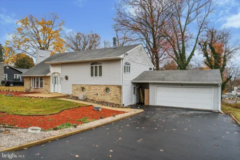 Primary image of 4467 Yates Road, Bensalem, PA 19020
