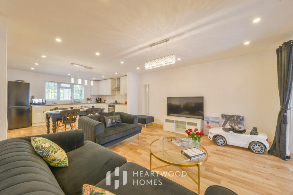 Additional image 30 of Holyrood Crescent, St. Albans, AL1 2LU