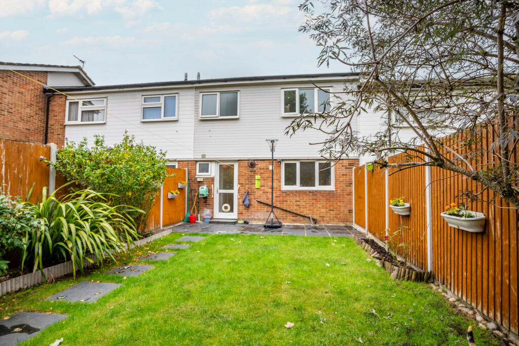 Additional image 12 of Kitchener Close, St. Albans, Hertfordshire, AL1