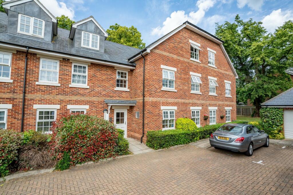 Additional image 4 of Walter Slade Court, Napsbury Park, St. Albans, Hertfordshire, AL2