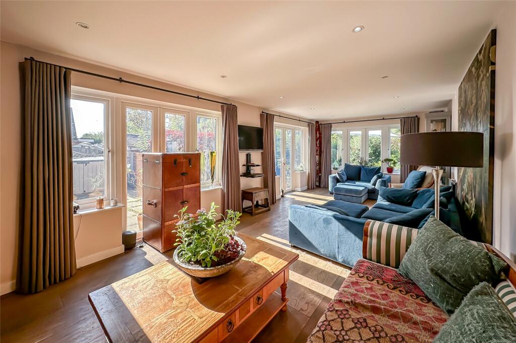 Radlett Road, Frogmore, St. Albans, Hertfordshire, AL2