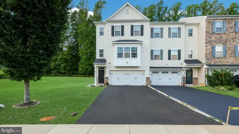 Primary image of 100 Carters Mill Rd, Feasterville Trevose, PA 19053