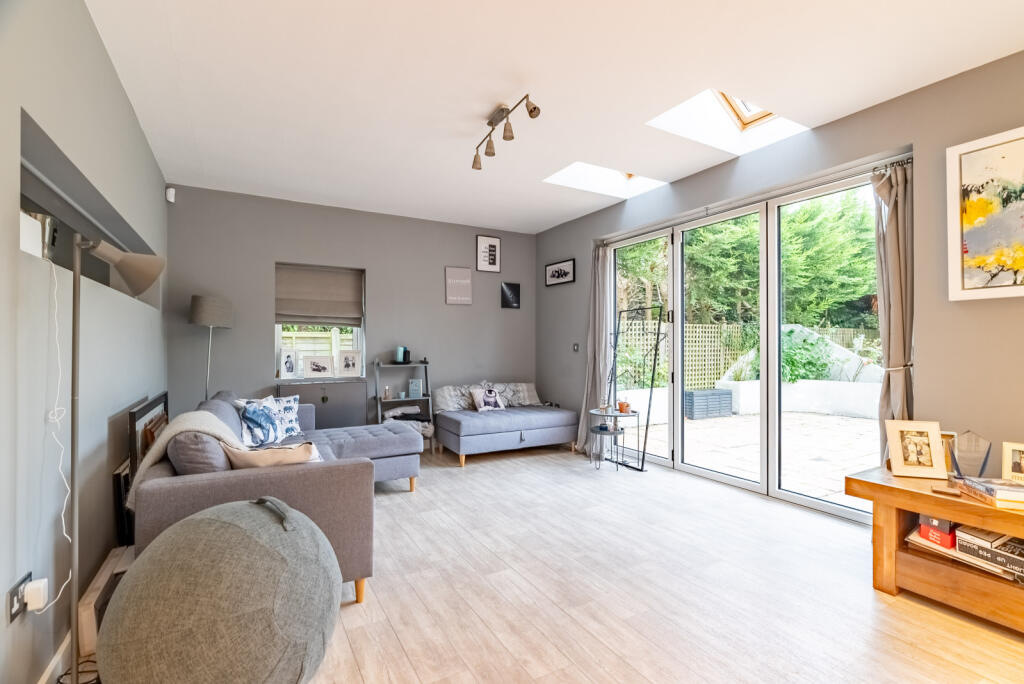 Additional image 5 of St. Stephens Avenue, St. Albans, Hertfordshire, AL3