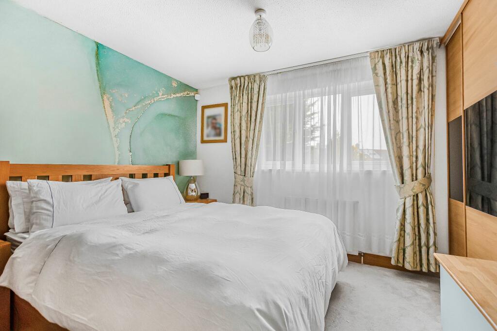 Additional image 8 of Vincenzo Close, Welham Green, AL9