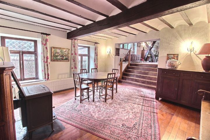 Additional image 3 of Xheneumont 10