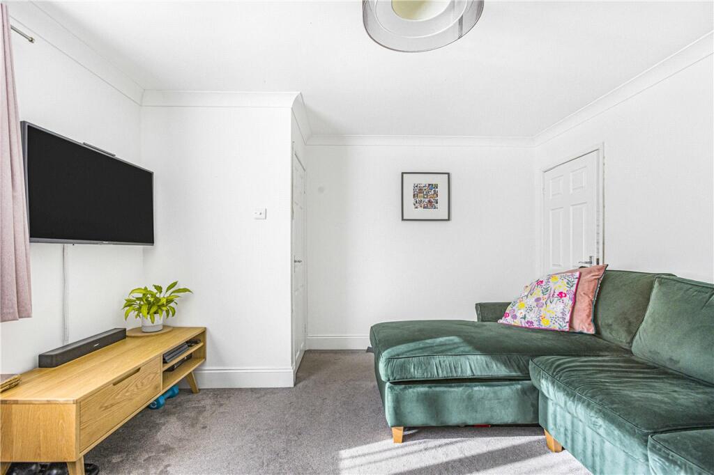 Additional image 9 of Pippens, Welwyn Garden City, Hertfordshire, AL8