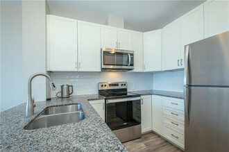 Additional image 3 of 104 Garment St