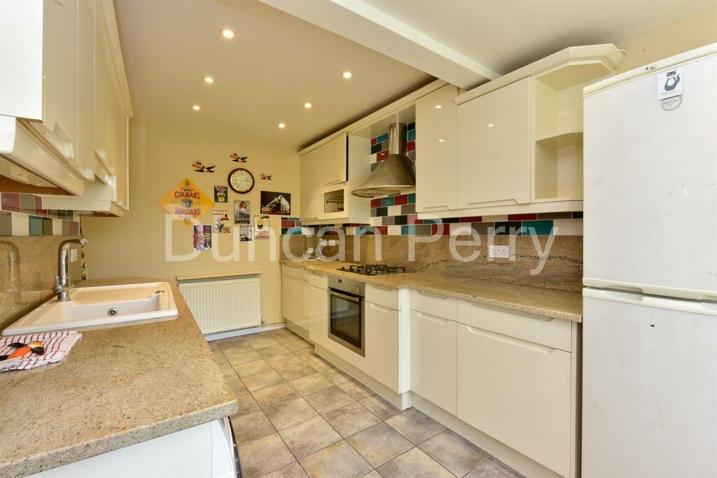 Additional image 19 of Skimpans Close, Welham Green