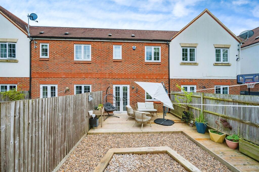 Additional image 5 of Mortimer Crescent, Kings Park, St. Albans