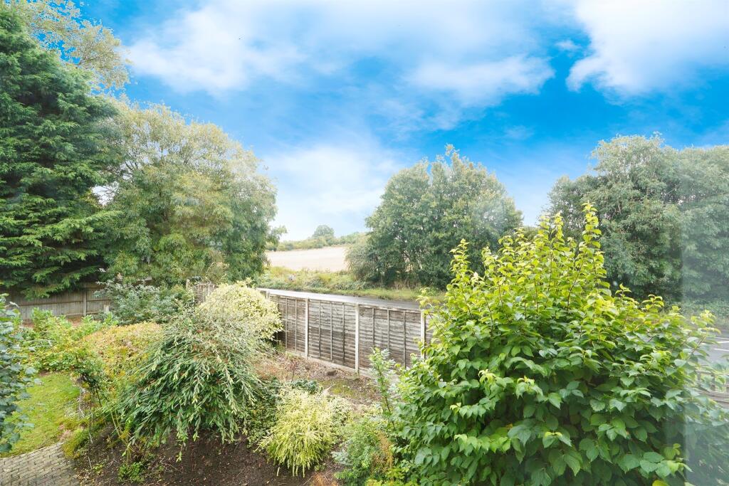 Additional image 4 of Roundwood Lane, HARPENDEN