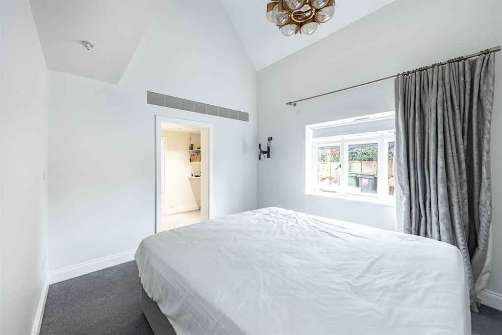 Additional image 12 of Burston Drive, Park Street, St. Albans