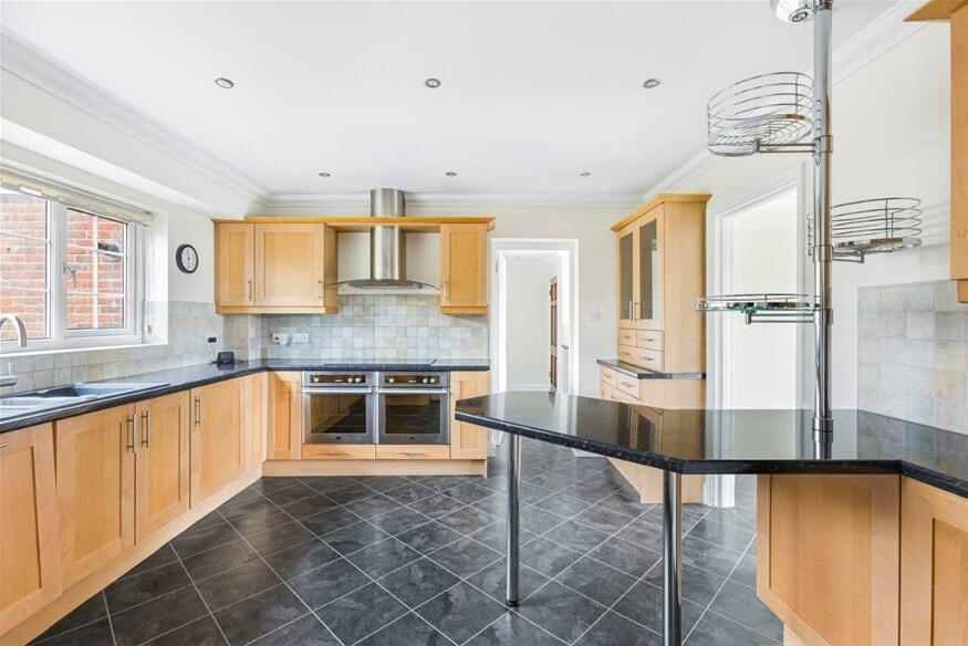 Additional image 10 of Burywick, Harpenden, AL5