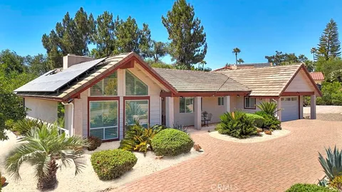 Primary image of 10700 Meadow Glen Way E, Escondido, CA 92026