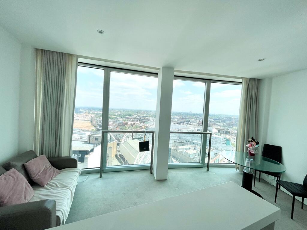 Additional image 5 of ROTUNDA STUDIO ON THE 11TH FLOOR