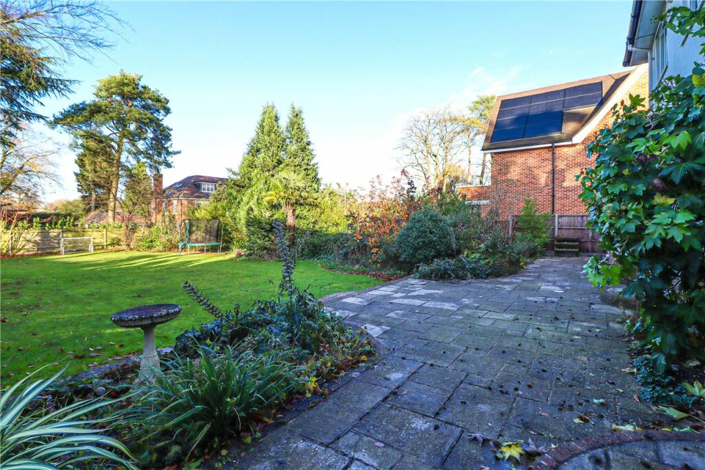 Additional image 22 of Park Avenue North, Harpenden, Hertfordshire