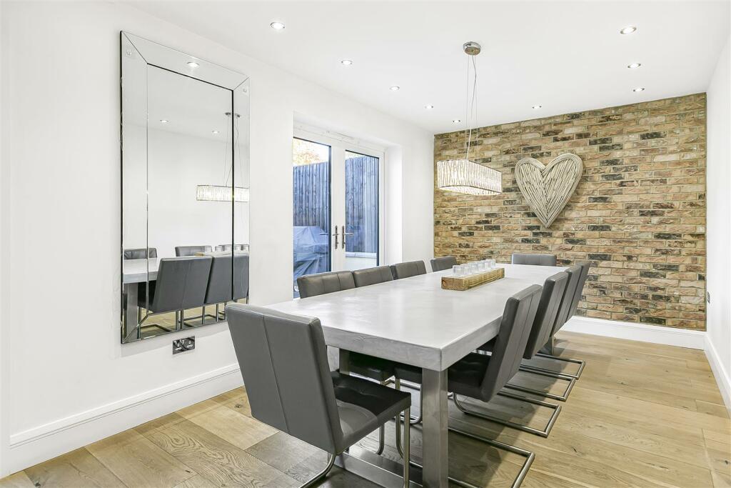 Additional image 5 of Pine Grove, Brookmans Park, Hatfield