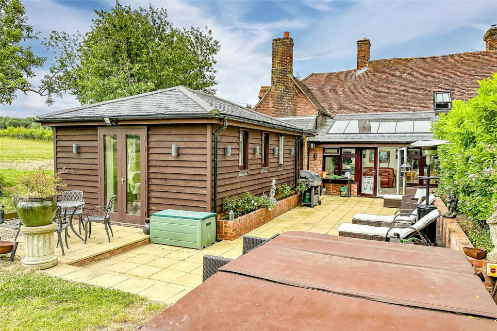 Additional image 20 of Priors Spring House, Little Woodend, Markyate, AL3