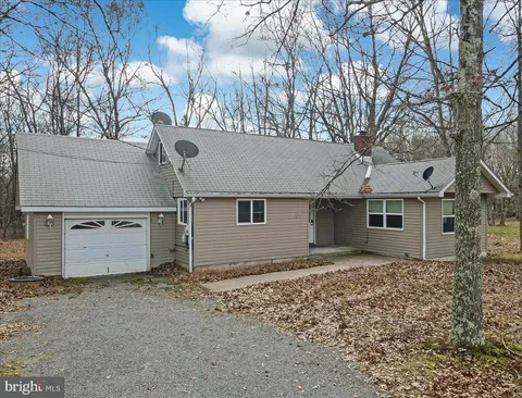 144 N Shore Drive, Albrightsville, PA 18210