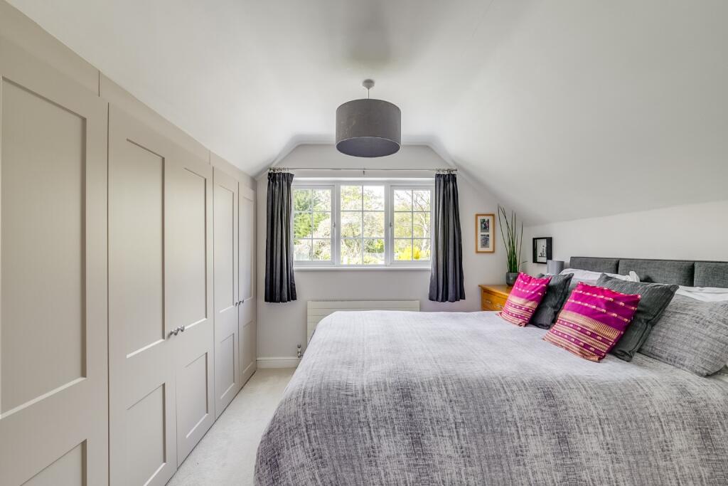 Additional image 18 of Dellcott Close, West Side, Welwyn Garden City, Hertfordshire, AL8