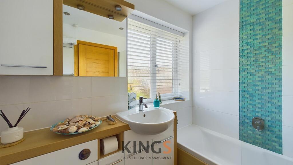 Additional image 20 of Peplins Way, Brookmans Park, AL9