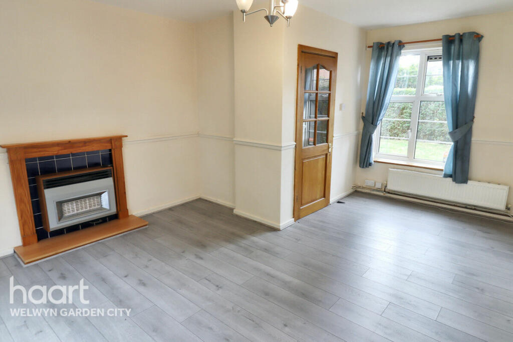 Additional image 4 of Four Acres, Welwyn Garden City