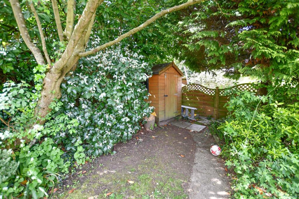 Additional image 11 of Dell Rise, Park Street, St. Albans