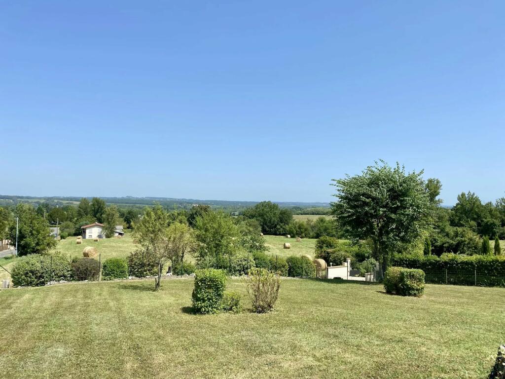 Additional image 2 of Aquitaine, Lot-et-Garonne, Castillonnès, France