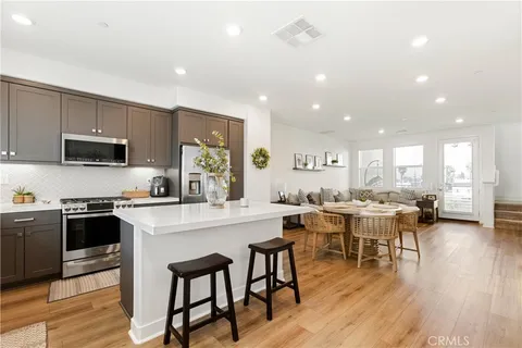 1645 W Lincoln Avenue, Anaheim, CA 92805