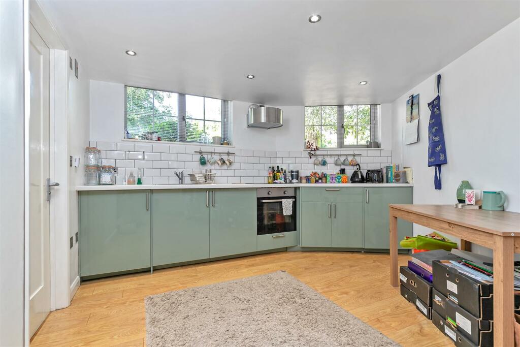 Additional image 32 of The Park, St. Albans